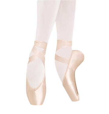 Heritage Pointe Shoe by Bloch