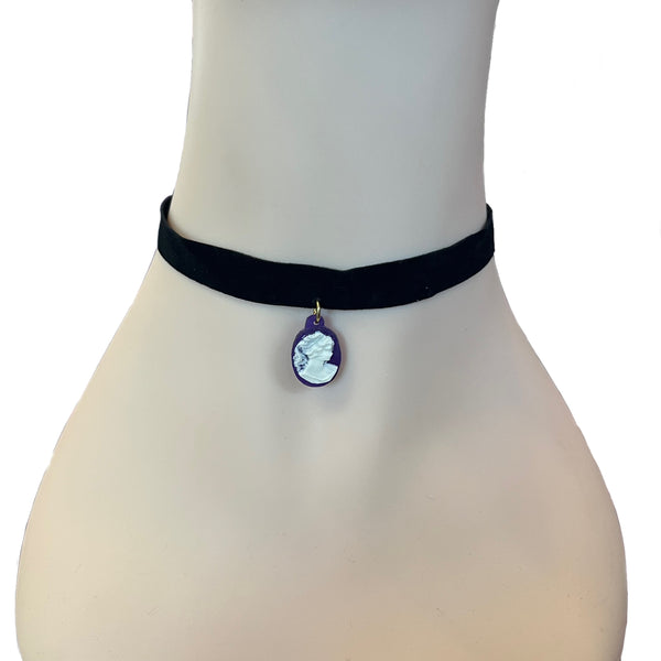 Economy Cameo Choker