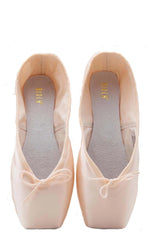 Heritage Pointe Shoe by Bloch