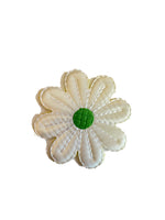 Kleine Gänseblümchen-Satin-Applikation