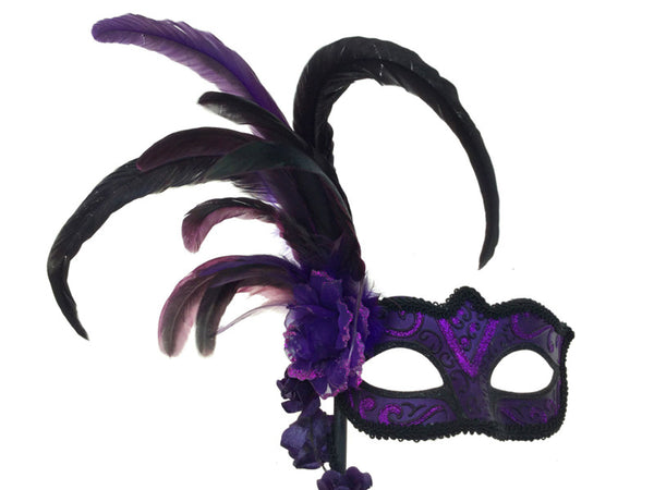 Venezianische Maske mit Blume