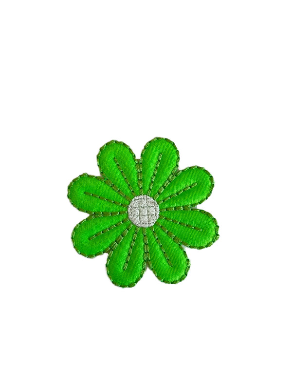 Mittlere Gänseblümchen-Satin-Applikation