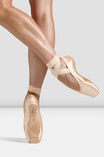 Etu Suede Toe by Bloch