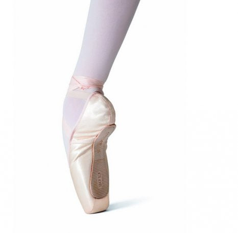 Cloé Pointe Shoe by Merlet