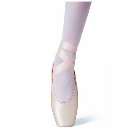 Cloé Pointe Shoe by Merlet